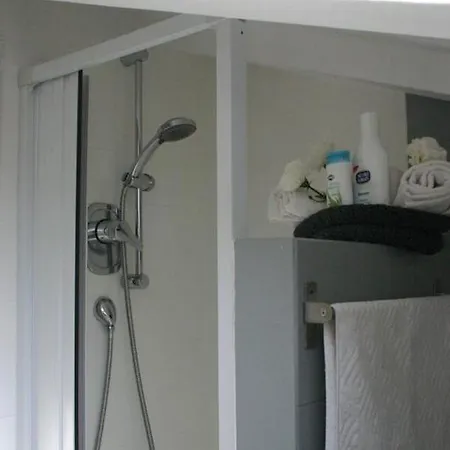 With One Bedroom In With Wifi